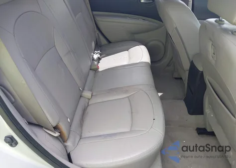 2013 Nissan Rogue S z USA, uszkodzony, nr VIN JN8AS5MV0DW131597